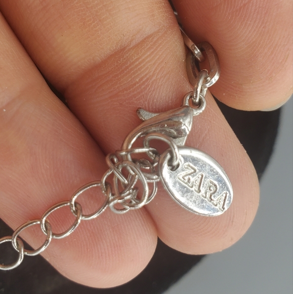 Halloween Goth Black Spider Earrings and Zara Black Feather Necklace - Picture 5 of 9